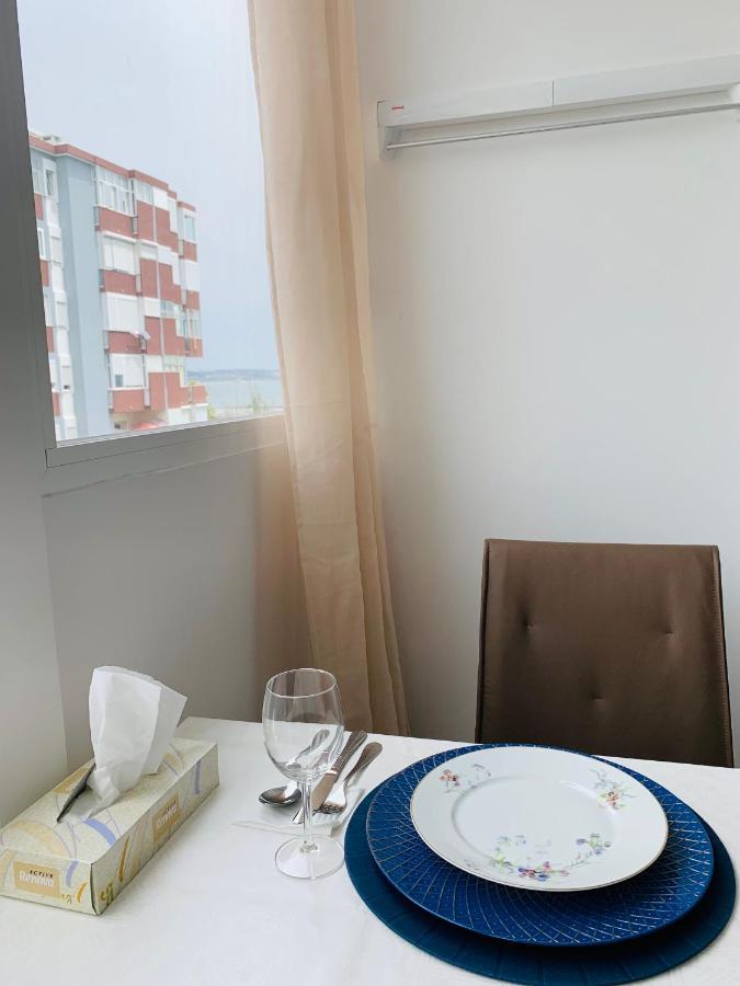 The Apartment Near The Beach In Oeiras Paço de Arcos Eksteriør billede